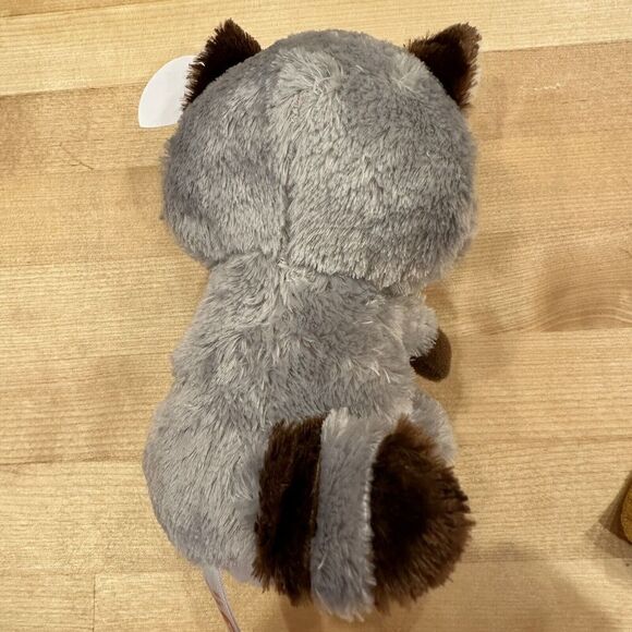 TY Beanie Boos - OAKIE the Raccoon (Glitter Eyes)(Regular Size - 6 inch) Plush - Picture 5 of 5